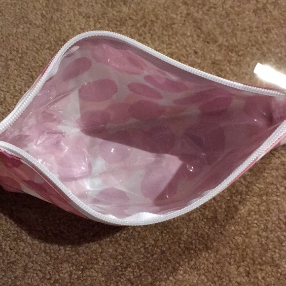 Clinique Make-up Bag - Picture 3 of 7